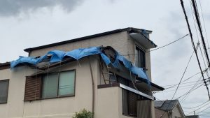 台風シーズン到来！その空き家、放置は危険です！